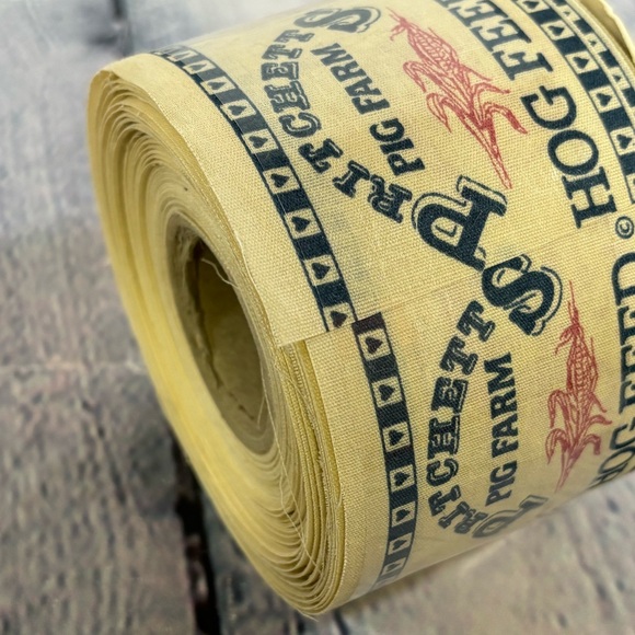 VINTAGE Wirthmore Cream Pig Farm Hog Feed Farmcore Cottagecore Fabric Ribbon - Picture 6 of 7